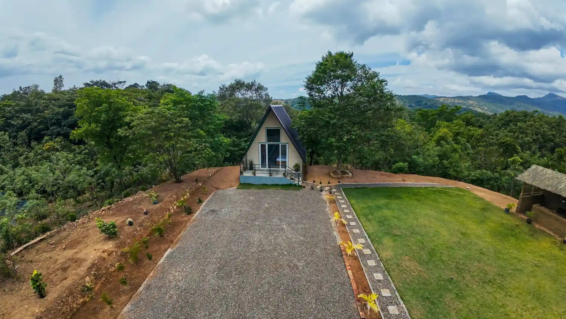 Senaya Plantation View
